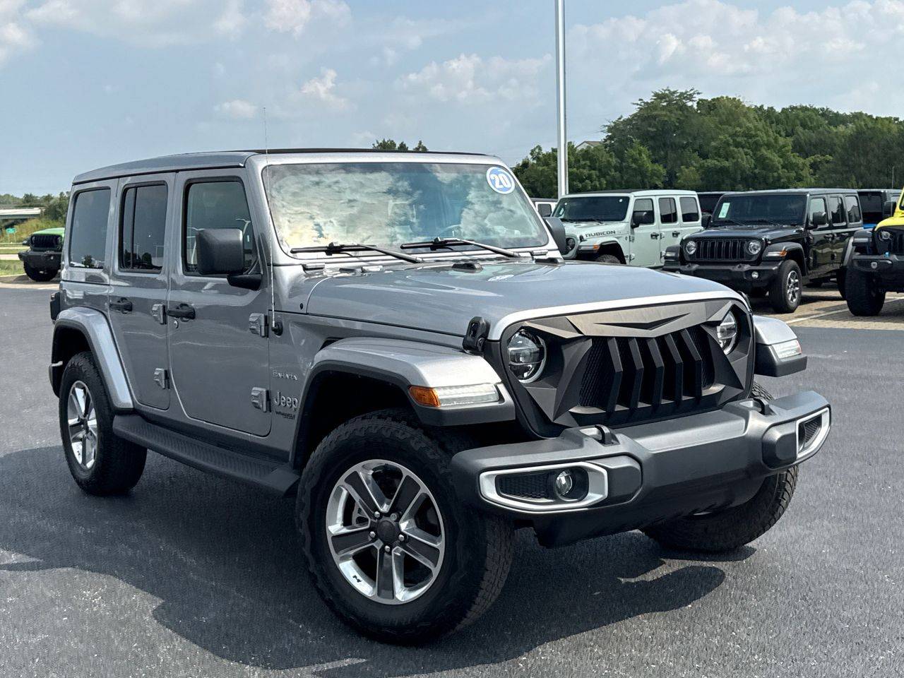 2020 Jeep Wrangler Sahara — SUV — 23,459 mi — Columbus, OH