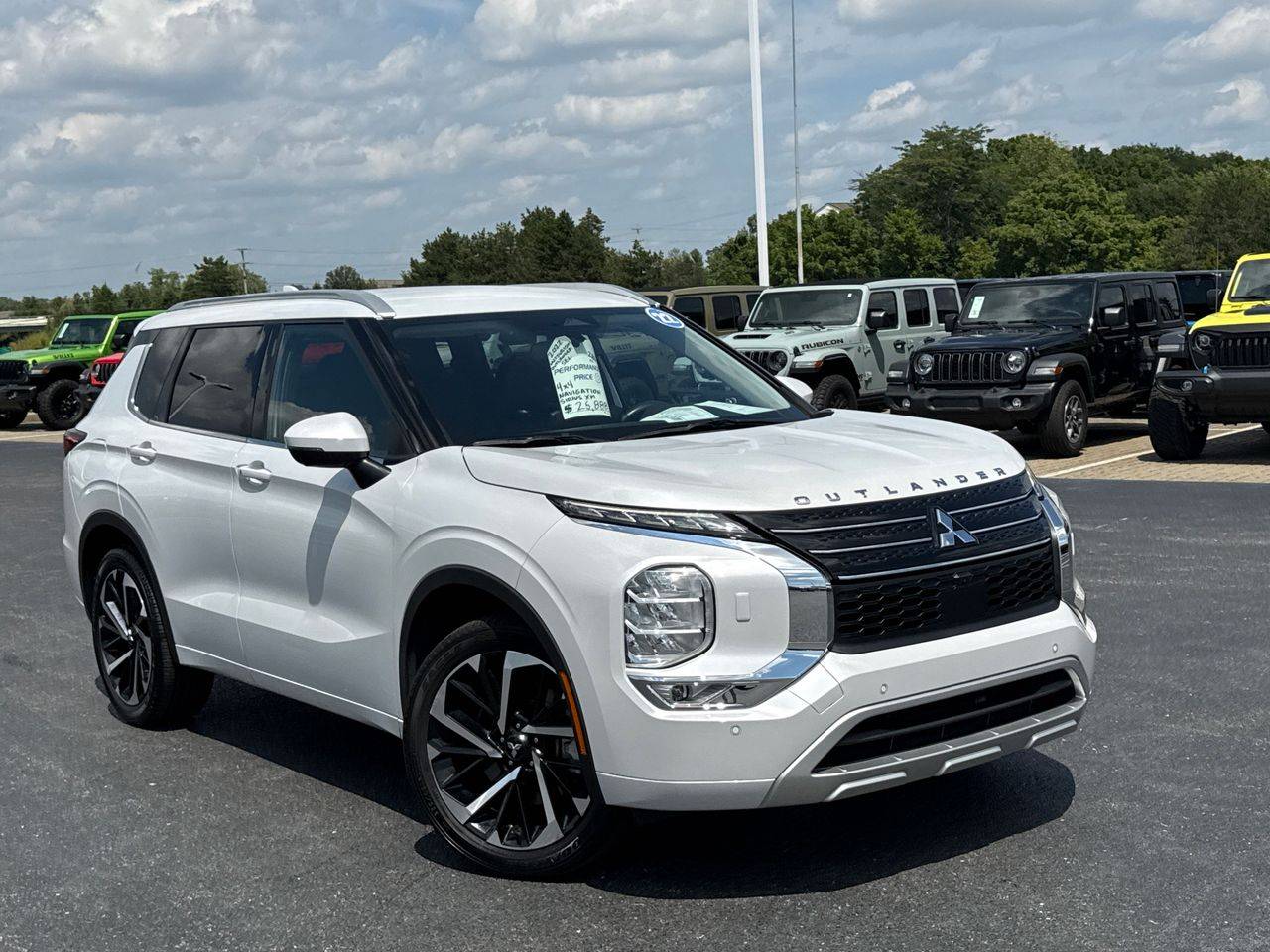 2022 Mitsubishi Outlander SEL — SUV — 28,284 mi — Columbus, OH