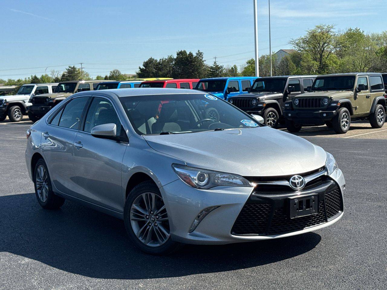 2017 Toyota Camry SE — Sedan — 91,045 mi — Columbus, OH