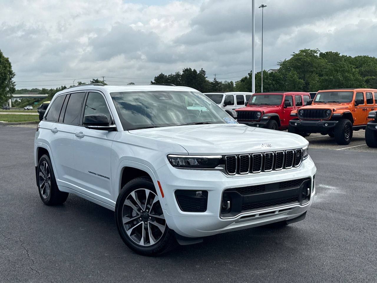 2023 Jeep Grand Cherokee Overland — SUV — 17,721 mi — Columbus, OH