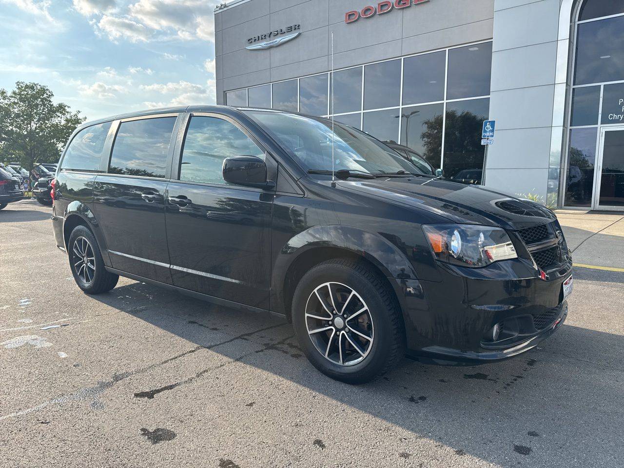 2018 Dodge Grand Caravan SXT — Minivan — 91,613 mi — Columbus, OH