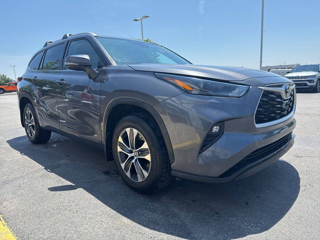 2022 Toyota Highlander XLE — SUV — 90,875 mi — Columbus, OH