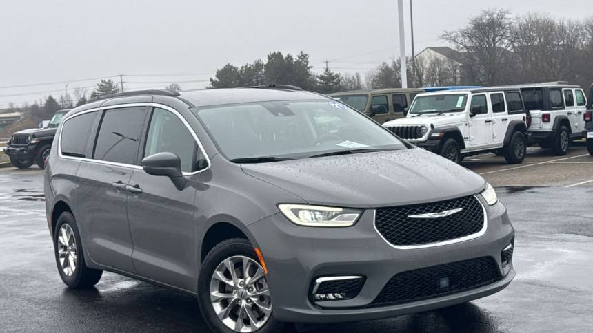 2022 Chrysler Pacifica Touring L — Minivan — 51,995 mi — Columbus, OH