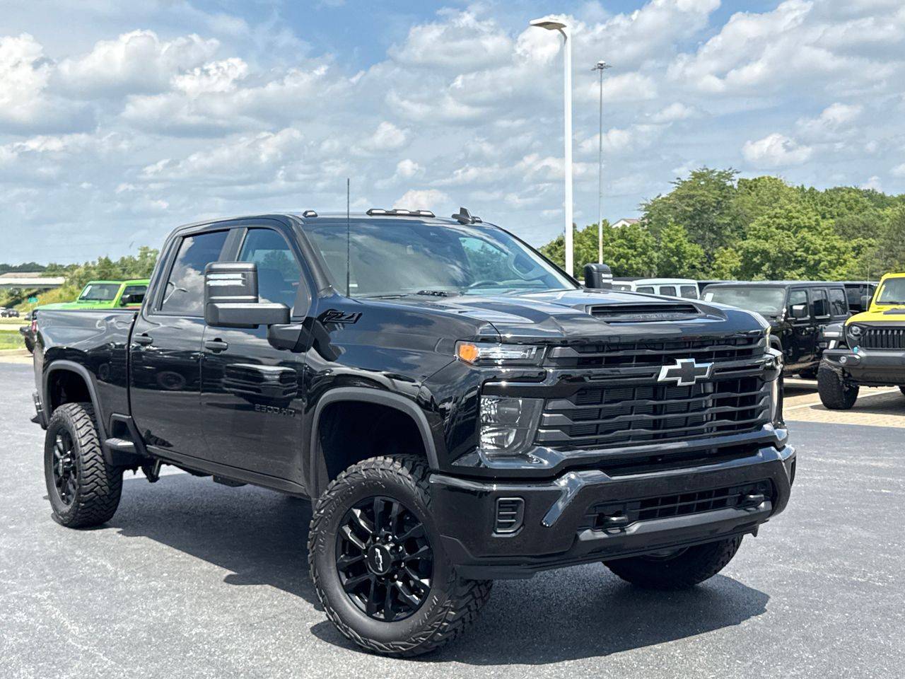 2025 Chevrolet Silverado 2500HD Custom — Pickup Truck — 3,746 mi — Columbus, OH