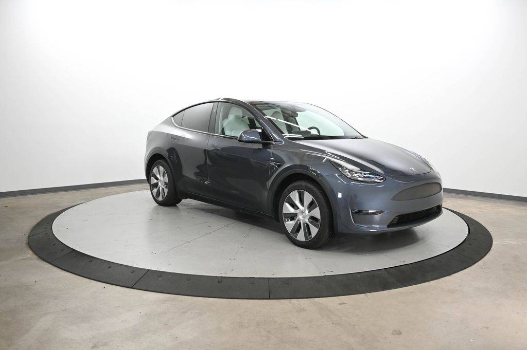 2023 Tesla Model Y Long Range — SUV — 17,553 mi — Huntersville, NC