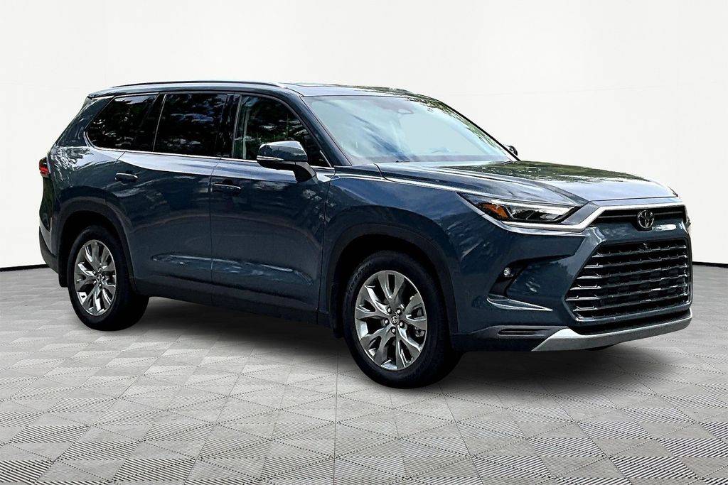 2025 Toyota Grand Highlander Limited — SUV — 5,343 mi — Huntersville, NC