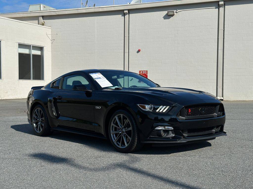 2017 Ford Mustang GT Premium — Coupe — 32,212 mi — Huntersville, NC