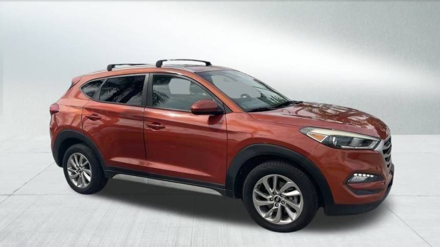 2017 Hyundai Tucson SE — SUV — 55,069 mi — Miami, FL