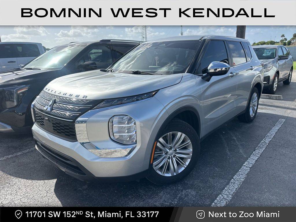2022 Mitsubishi Outlander ES — SUV — 30,720 mi — Miami, FL