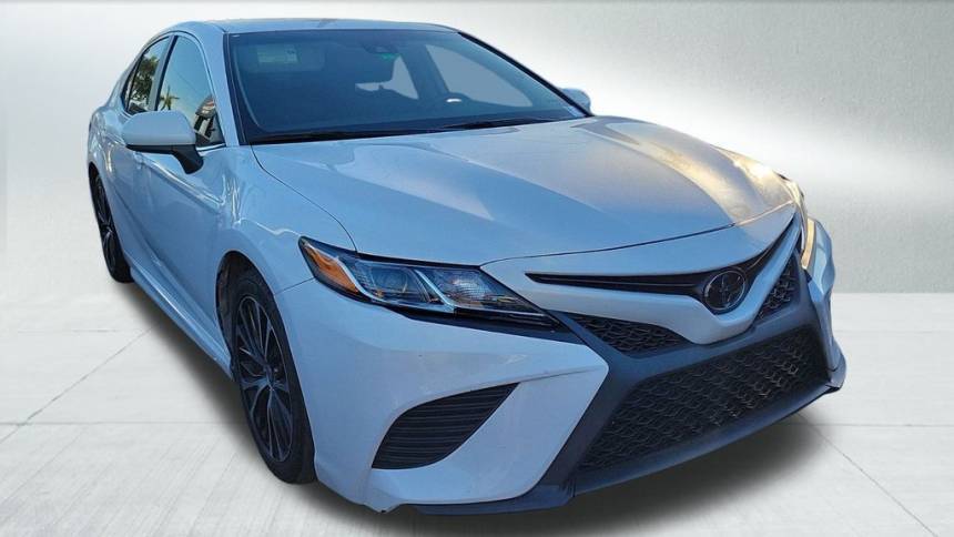 2020 Toyota Camry SE — Sedan — 63,445 mi — Miami, FL