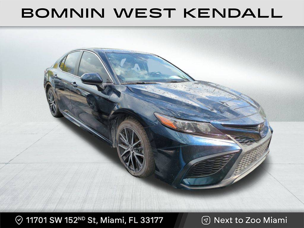 2021 Toyota Camry SE — Sedan — 32,408 mi — Miami, FL
