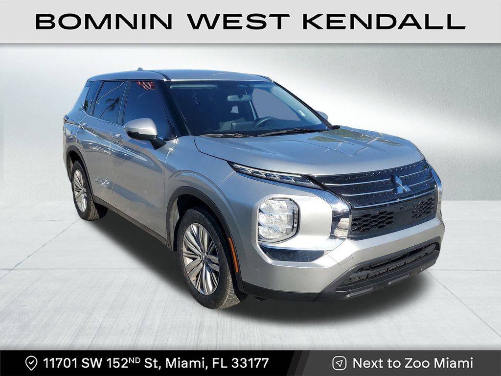 2024 Mitsubishi Outlander ES — SUV — 33,038 mi — Miami, FL