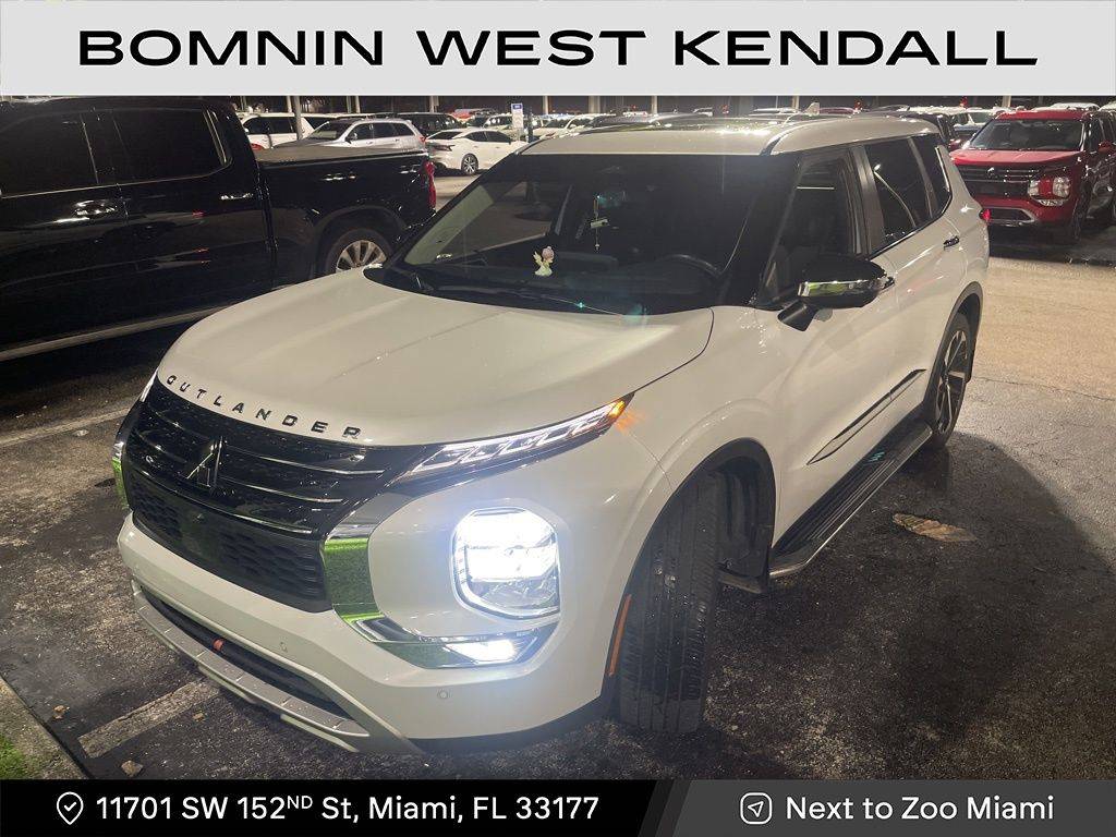 2023 Mitsubishi Outlander SE Special Edition — SUV — 5,485 mi — Miami, FL