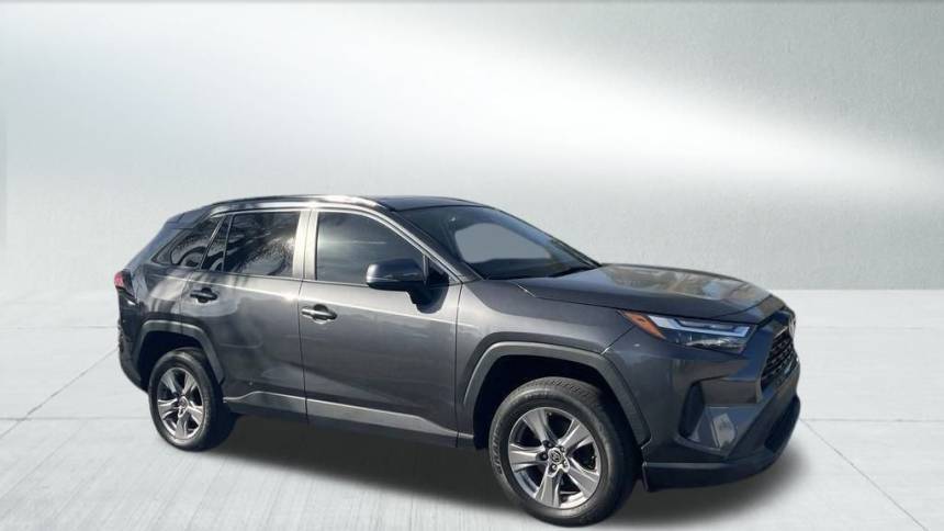 2022 Toyota RAV4 XLE — SUV — 20,150 mi — Miami, FL