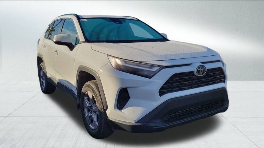 2022 Toyota RAV4 XLE — SUV — 24,307 mi — Miami, FL