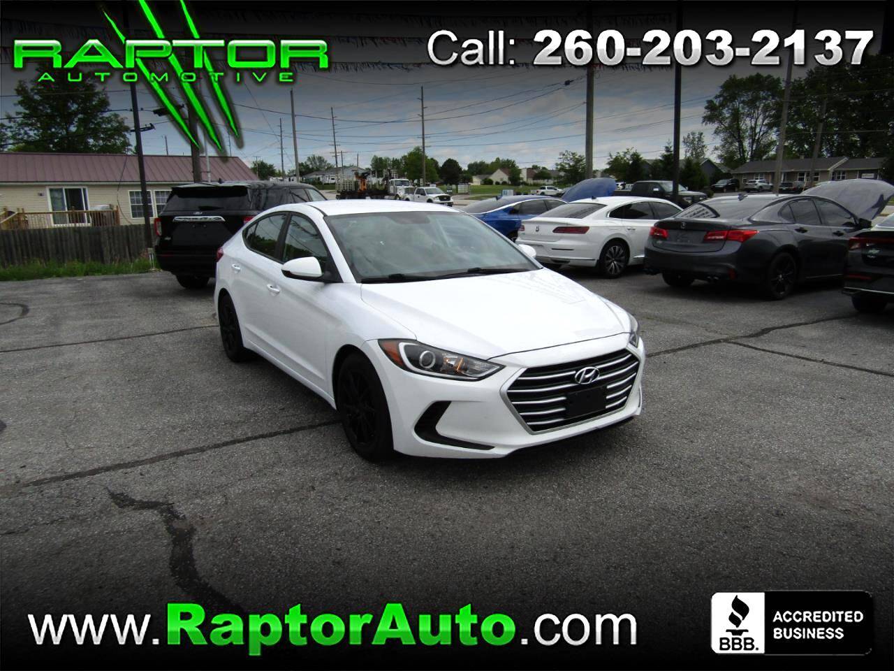 2017 Hyundai Elantra SE — Sedan — 117,325 mi — Fort Wayne, IN