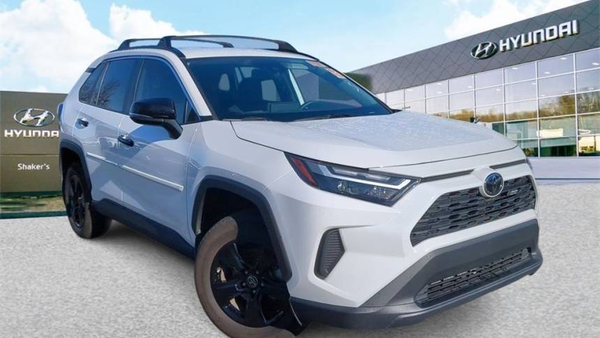 2023 Toyota RAV4 XLE — SUV — 39,244 mi — Watertown, CT