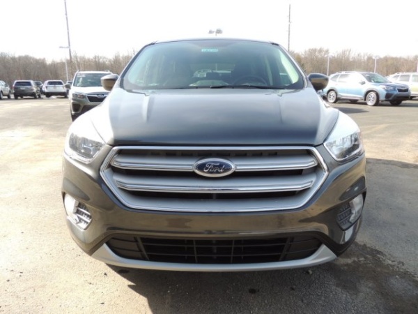 Ford Escape Questions Can I Tow A 2009 Escape On A Truck