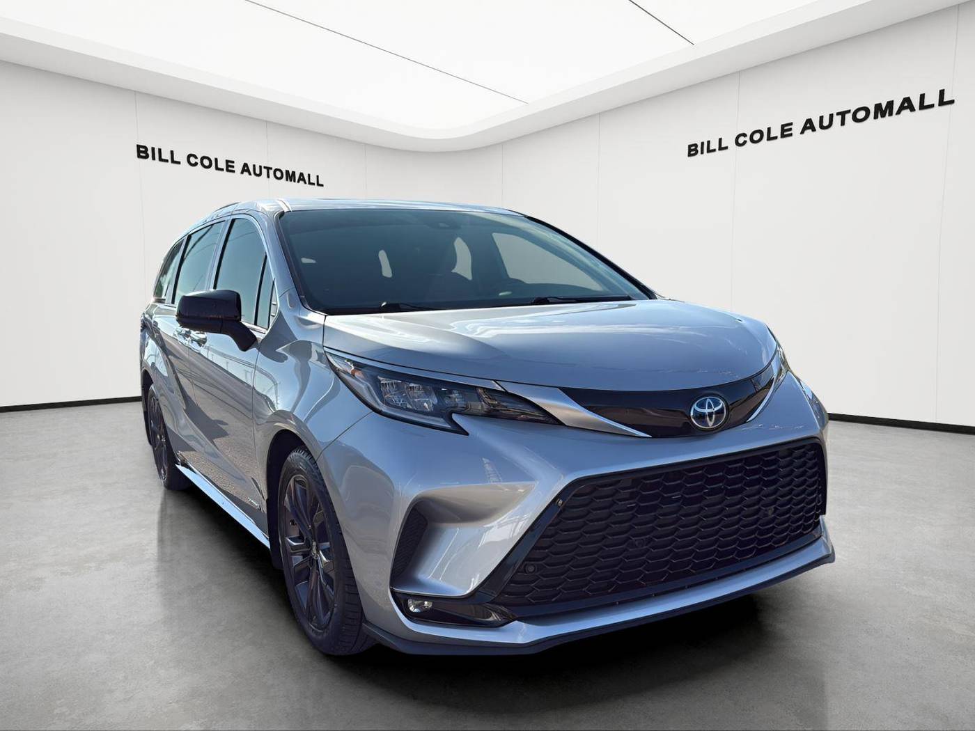 2021 Toyota Sienna XSE — Minivan — 64,017 mi — Ashland, KY