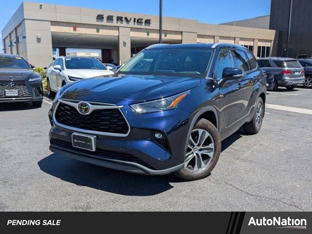 2022 Toyota Highlander XLE — SUV — 101,152 mi — Cerritos, CA