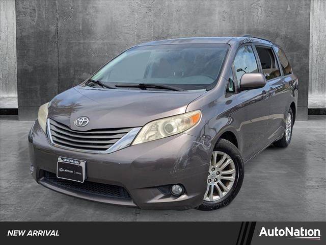 2012 Toyota Sienna XLE — Minivan — 194,481 mi — Cerritos, CA