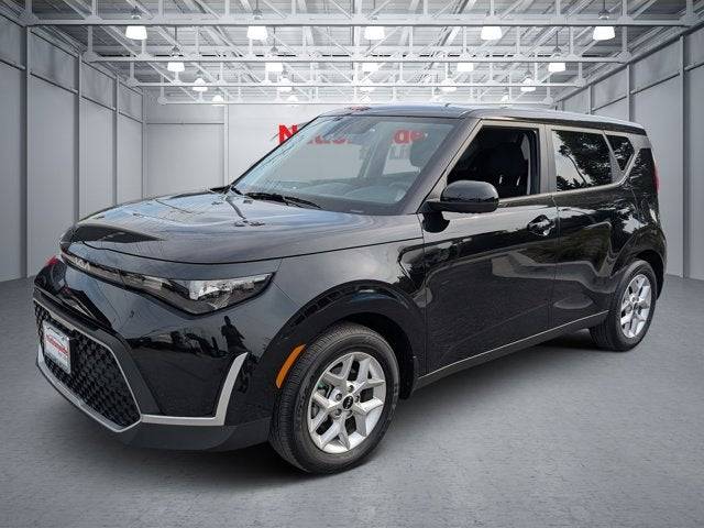 2023 Kia Soul LX — Hatchback — 13,417 mi — Timonium, MD