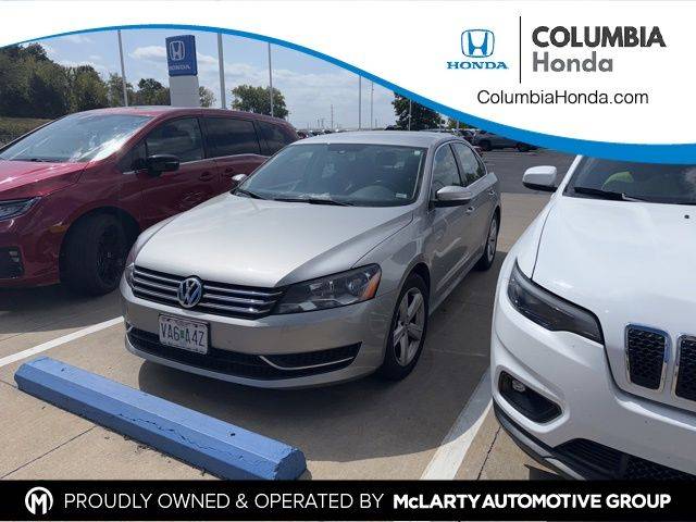 2013 Volkswagen Passat SE — Sedan — 128,960 mi — Columbia, MO