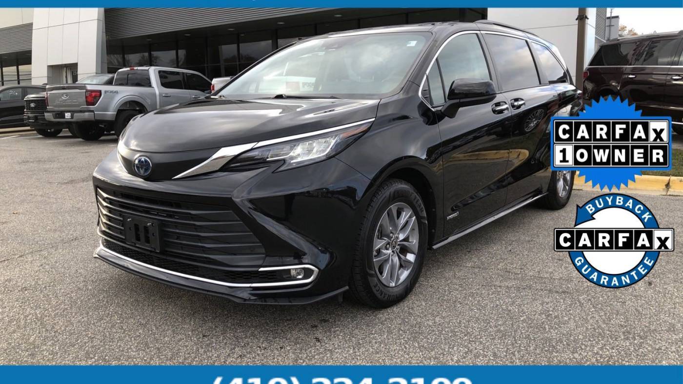 2021 Toyota Sienna XLE — Minivan — 64,836 mi — Annapolis, MD