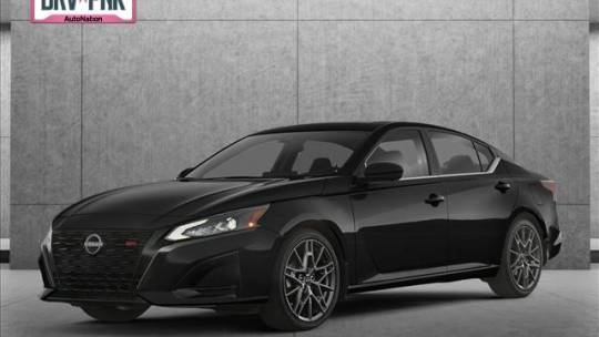 2023 Nissan Altima SR — Sedan — 15,823 mi — Valencia, CA