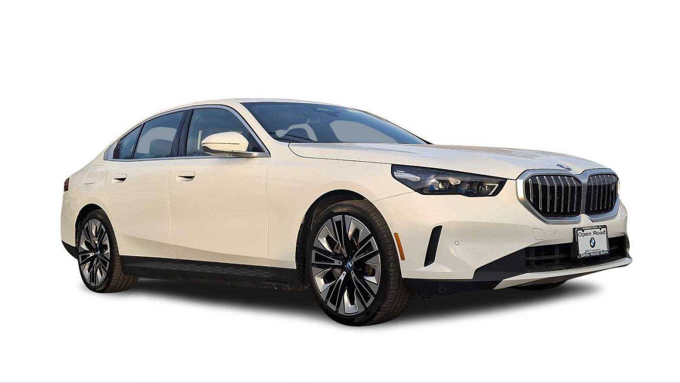 2024 BMW i5 eDrive40 — Sedan — 3,344 mi — Morristown, NJ