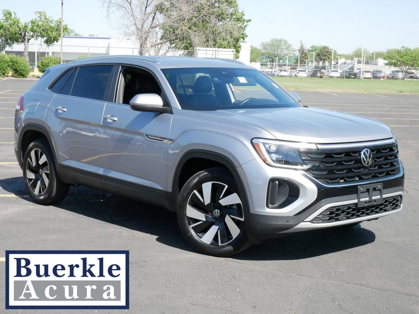 2024 Volkswagen Atlas Cross Sport SE with Technology — SUV — 36,239 mi — Minneapolis, MN