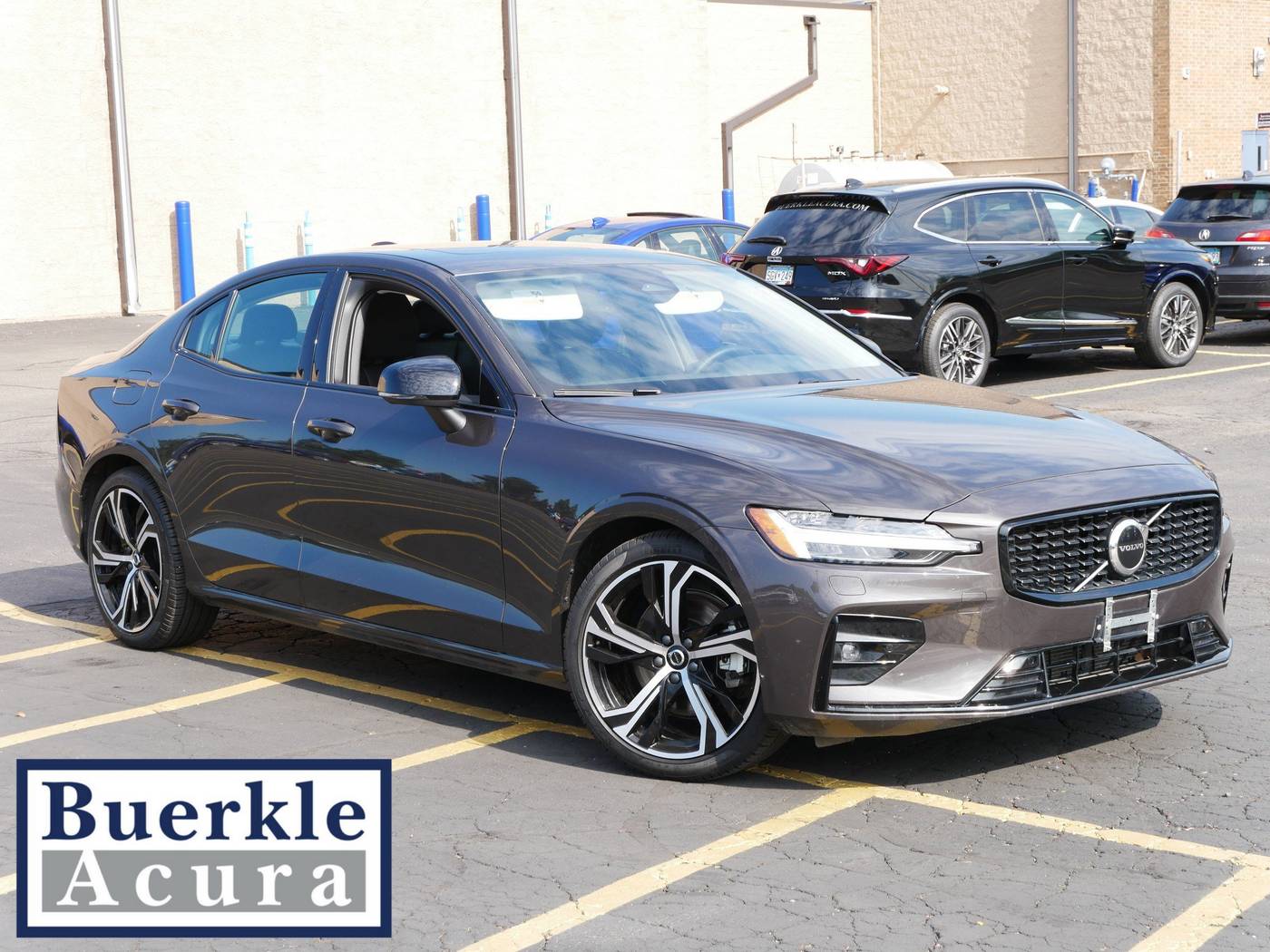 2025 Volvo S60 Core — Sedan — 9,605 mi — Minneapolis, MN