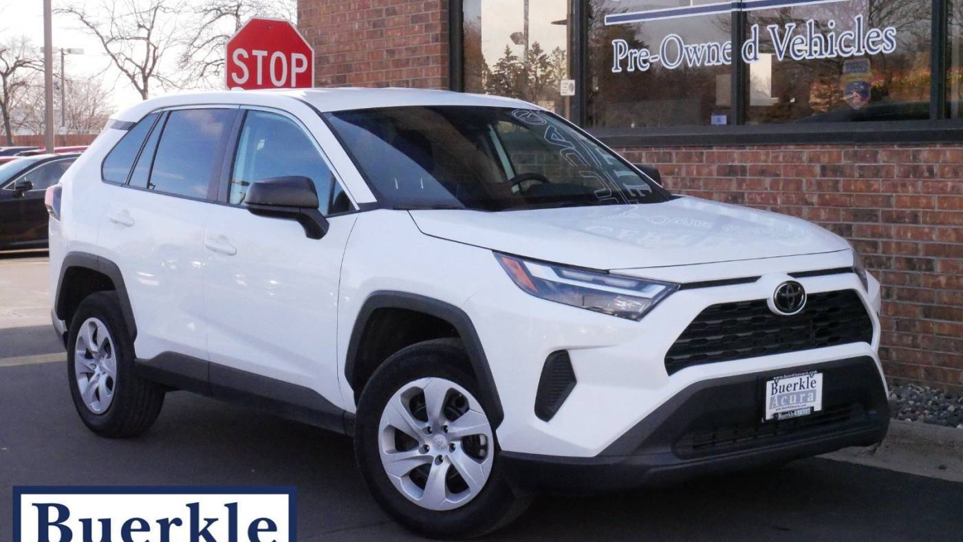 2024 Toyota RAV4 LE — SUV — 32,481 mi — Minneapolis, MN