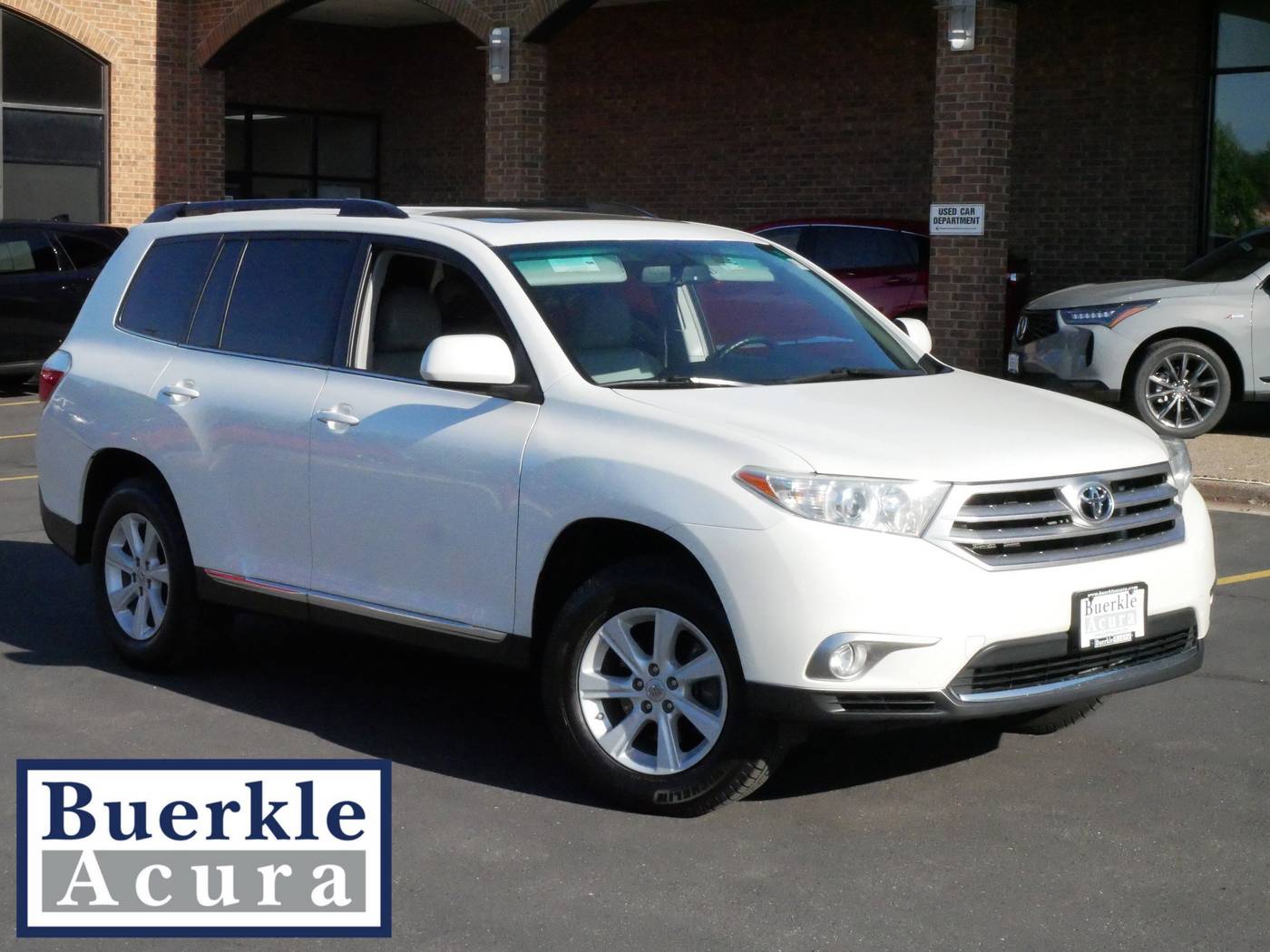 2012 Toyota Highlander SE V6 — SUV — 153,341 mi — Minneapolis, MN
