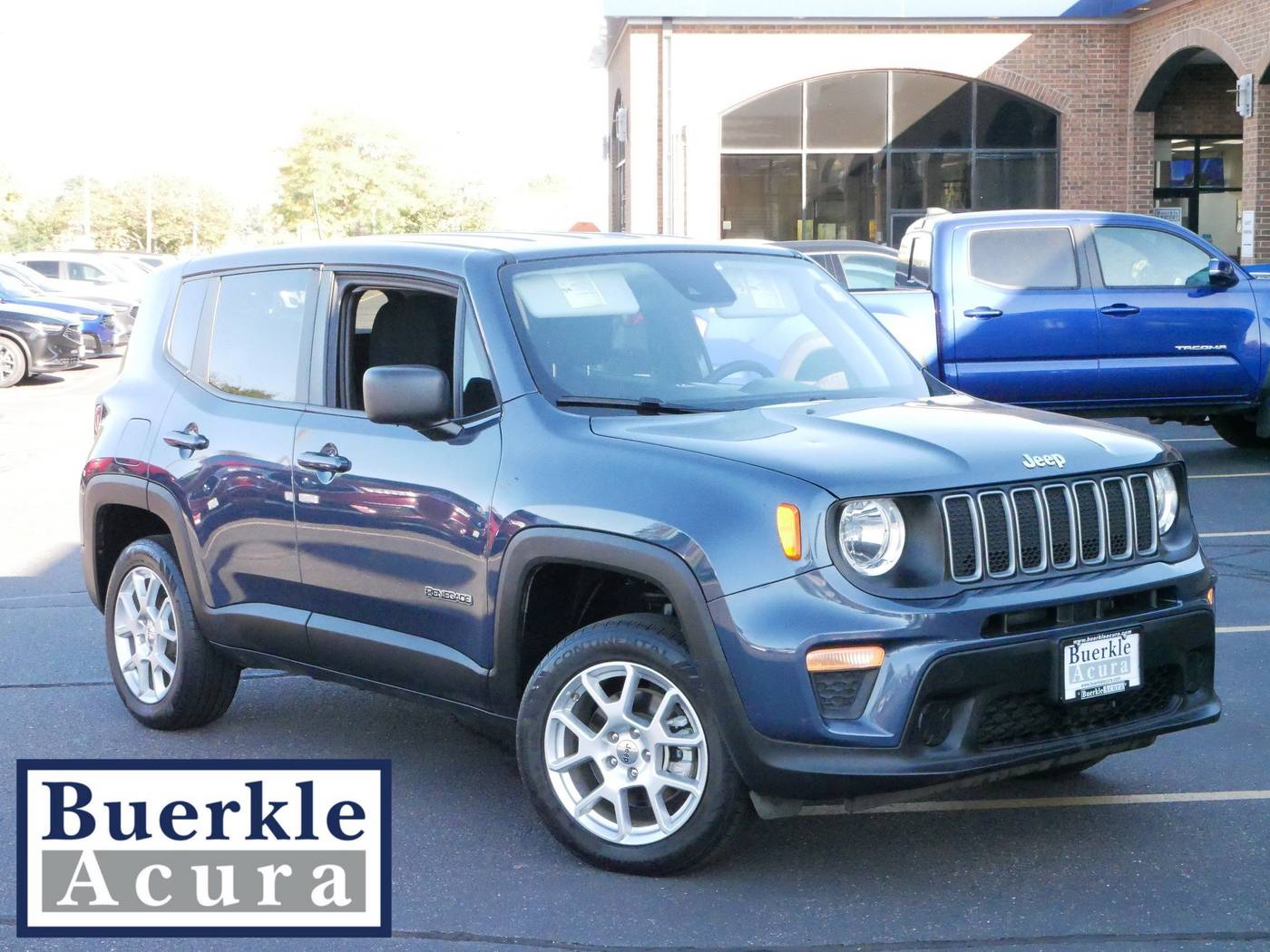 2023 Jeep Renegade Latitude — SUV — 43,729 mi — Minneapolis, MN