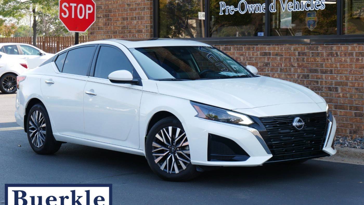 2023 Nissan Altima SV — Sedan — 12,918 mi — Minneapolis, MN