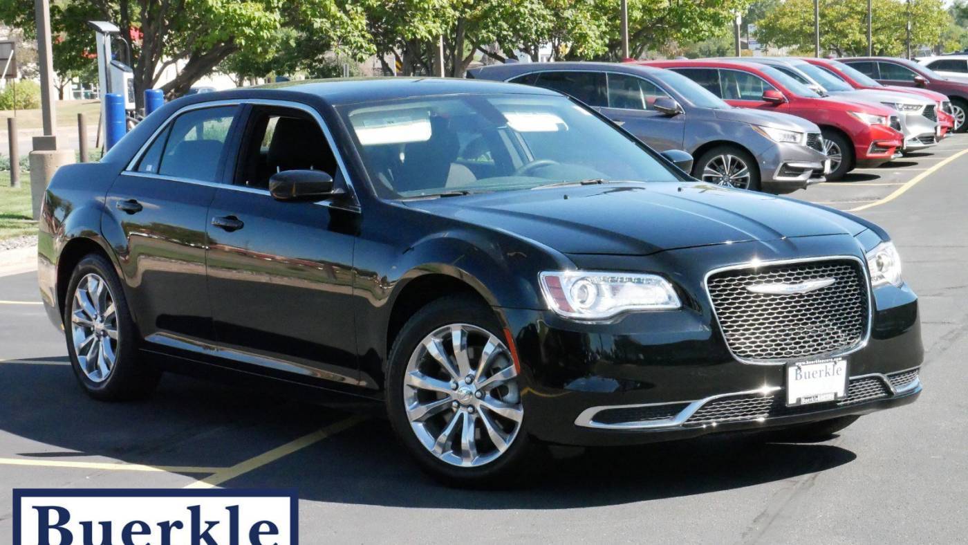 2022 Chrysler 300 Touring — Sedan — 43,571 mi — Minneapolis, MN