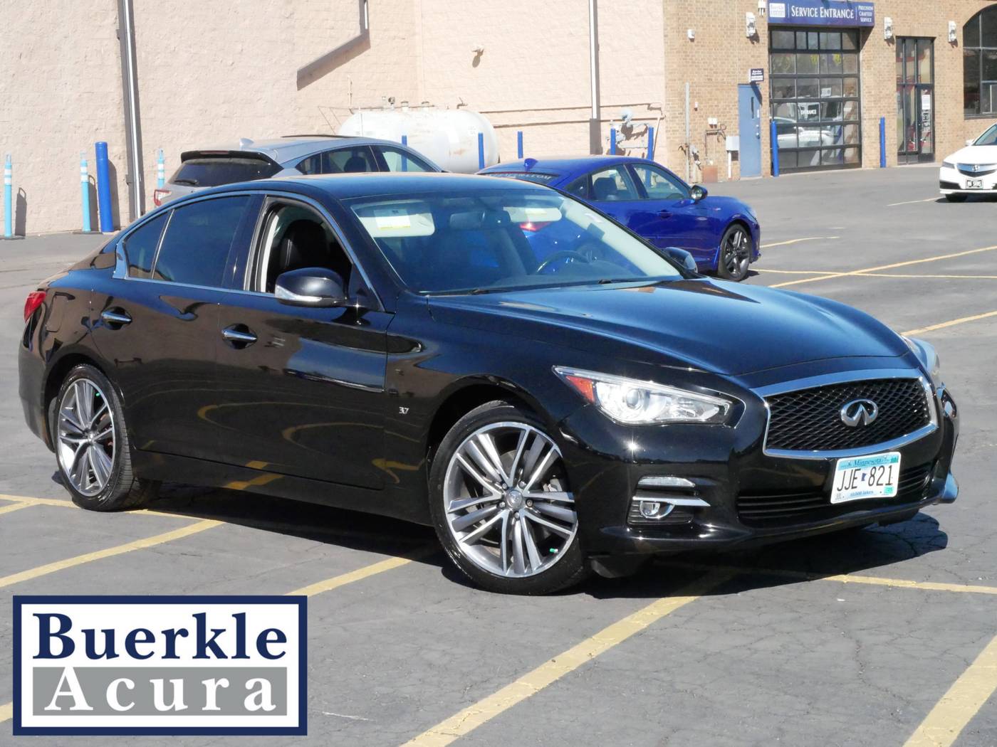2015 INFINITI Q50 Premium — Sedan — 66,353 mi — Minneapolis, MN