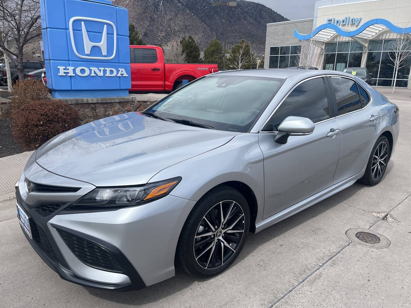 2023 Toyota Camry SE — Sedan — 25,808 mi — Flagstaff, AZ