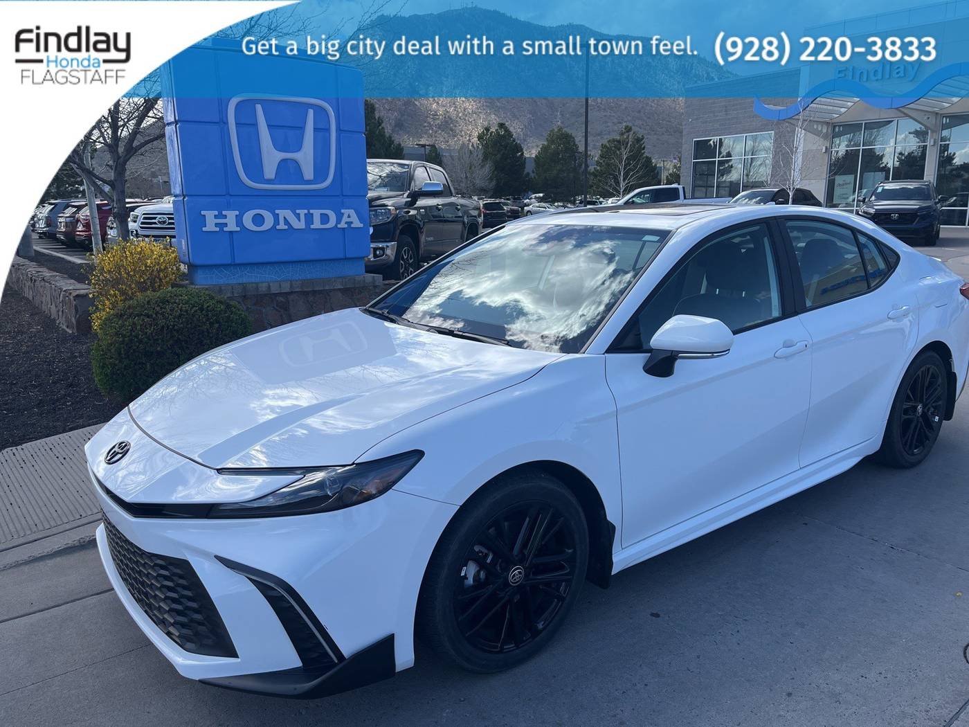 2025 Toyota Camry SE — Sedan — 9,105 mi — Flagstaff, AZ