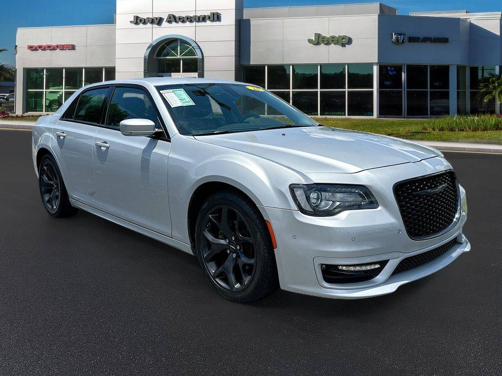 2022 Chrysler 300 Touring L — Sedan — 52,110 mi — Pompano Beach, FL