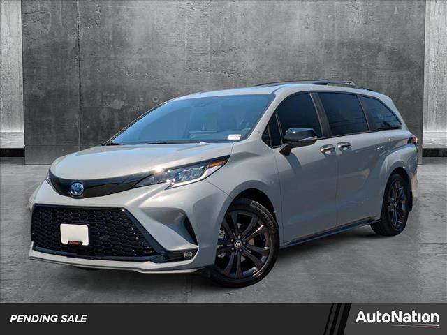 2025 Toyota Sienna XSE — Minivan — 736 mi — Buena Park, CA