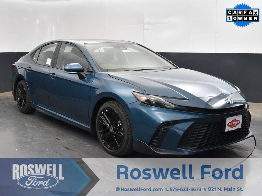 2025 Toyota Camry SE — Sedan — 15,561 mi — Roswell, NM