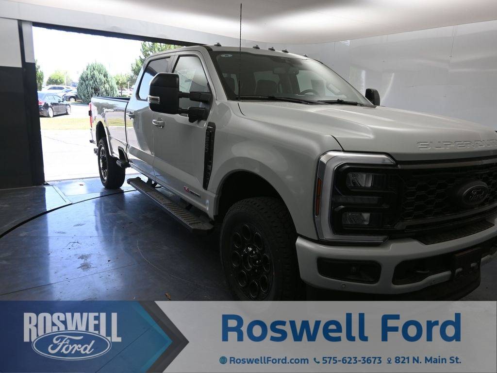 2025 Ford Super Duty F-350 Lariat