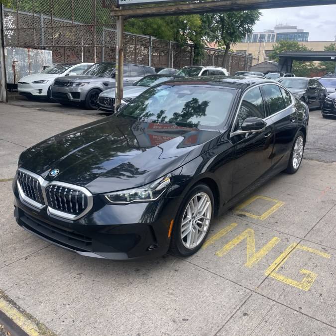 2024 BMW 5 Series 530i — Sedan — 27,332 mi — Long Island City, NY