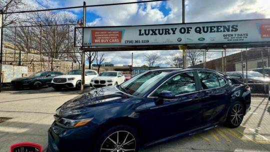 2021 Toyota Camry SE Nightshade — Sedan — 43,422 mi — Long Island City, NY