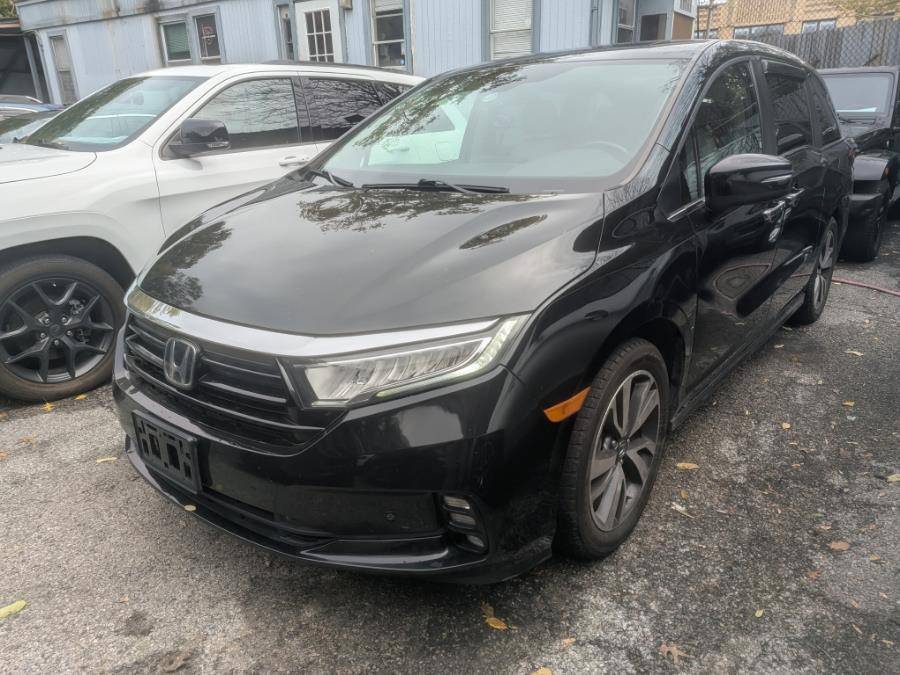 2022 Honda Odyssey Touring — Minivan — 31,250 mi — Long Island City, NY