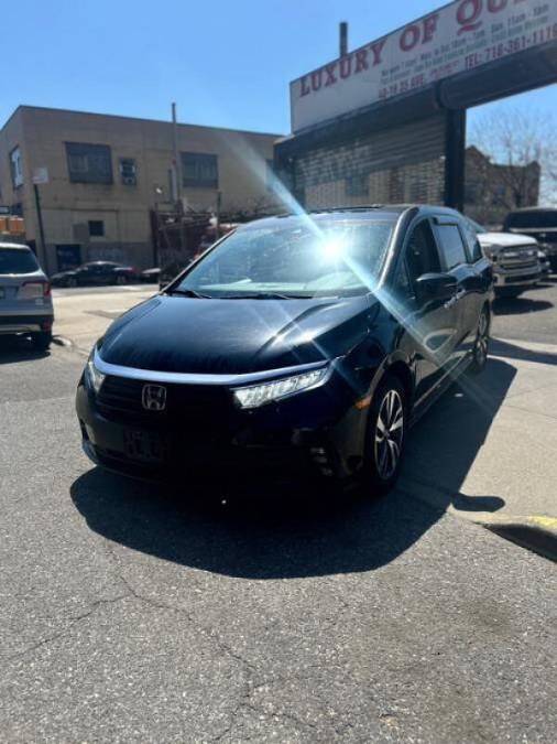 2022 Honda Odyssey Touring — Minivan — 31,250 mi — Long Island City, NY