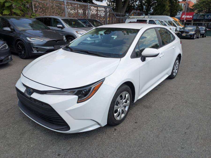 2024 Toyota Corolla LE — Sedan — 8,336 mi — Long Island City, NY