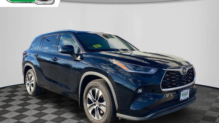 2021 Toyota Highlander XLE — SUV — 19,048 mi — Mansfield, MA